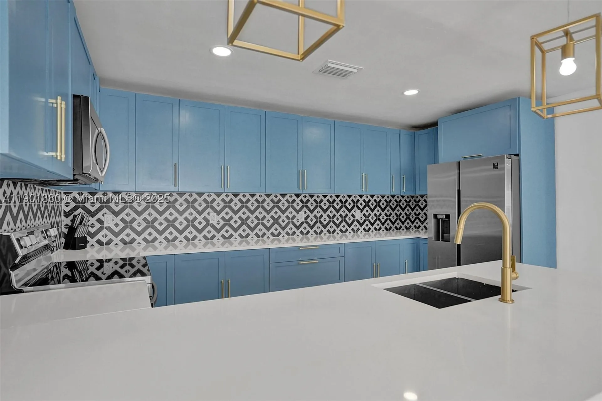 1141 N Northlake Drive Hollywood FL 33019