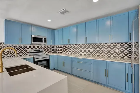 1141 N Northlake Drive Hollywood FL 33019