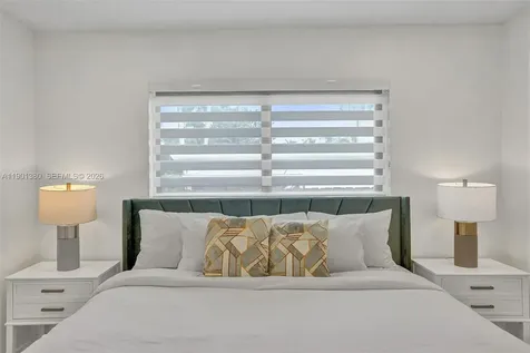 1141 N Northlake Drive Hollywood FL 33019