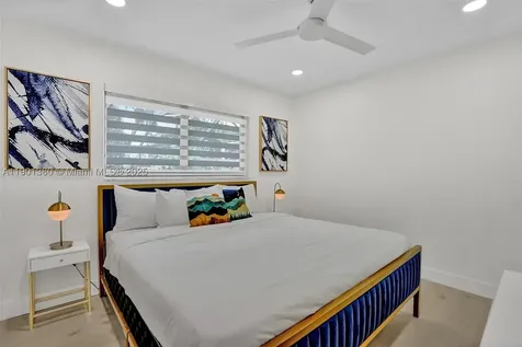 1141 N Northlake Drive Hollywood FL 33019