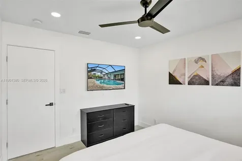 1141 N Northlake Drive Hollywood FL 33019