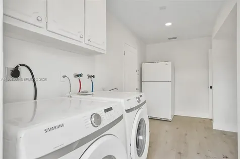 1141 N Northlake Drive Hollywood FL 33019
