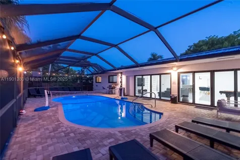 1141 N Northlake Drive Hollywood FL 33019