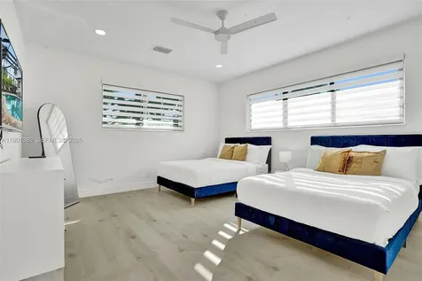 1141 N Northlake Drive Hollywood FL 33019