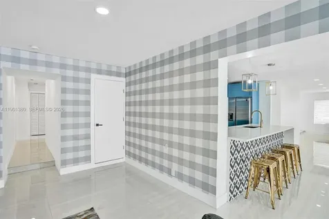 1141 N Northlake Drive Hollywood FL 33019
