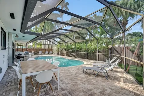1141 N Northlake Drive Hollywood FL 33019