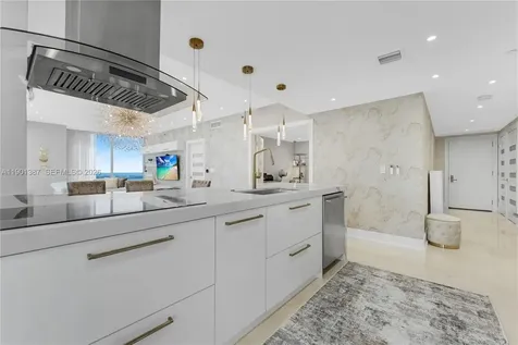 495 Brickell Avenue Miami FL 33131