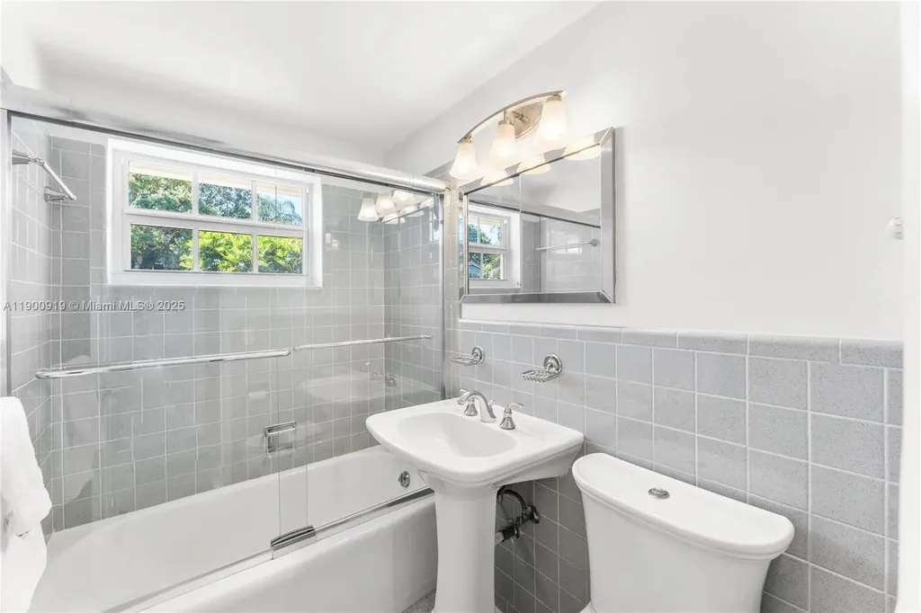 1625 SW 5th Court Fort Lauderdale FL 33312