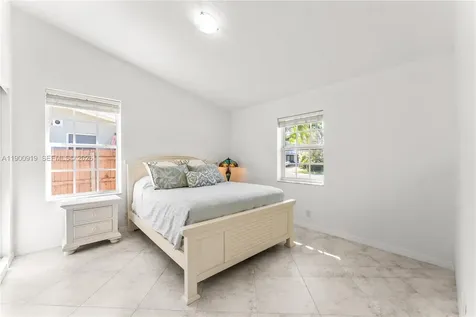 1625 SW 5th Court Fort Lauderdale FL 33312