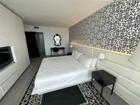 1100 West Avenue Miami Beach FL 33139