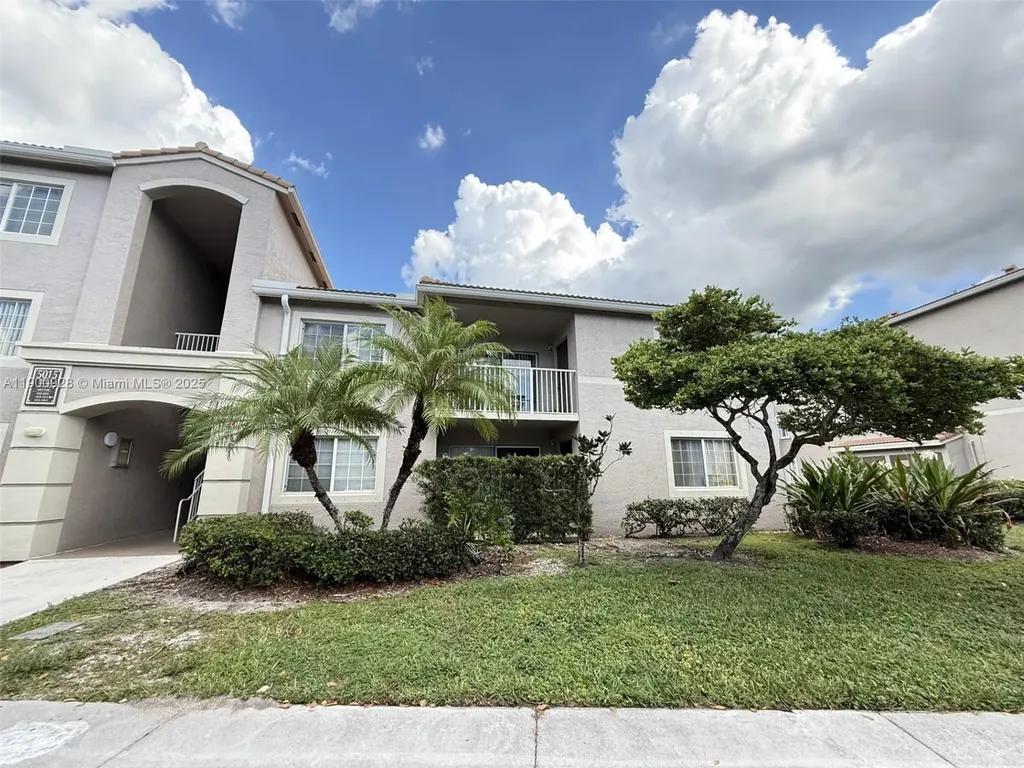 5015 Wiles Road Coconut Creek FL 33073