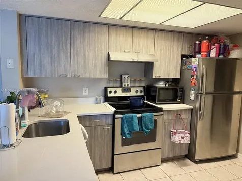 5015 Wiles Road Coconut Creek FL 33073