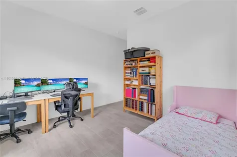 15288 SW 176th Terrace Miami FL 33187