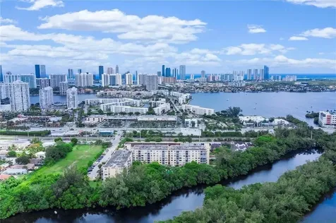 17890 W Dixie Highway North Miami Beach FL 33160