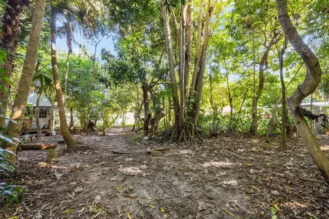 15290 SW 82nd Avenue Palmetto Bay FL 33157