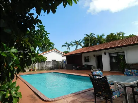12925 SW 207th Lane Miami FL 33177