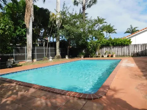12925 SW 207th Lane Miami FL 33177