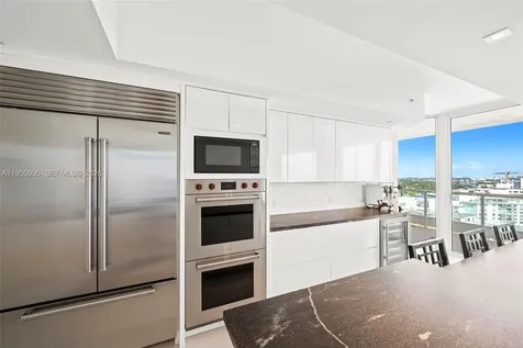 5025 Collins Avenue Miami Beach FL 33140