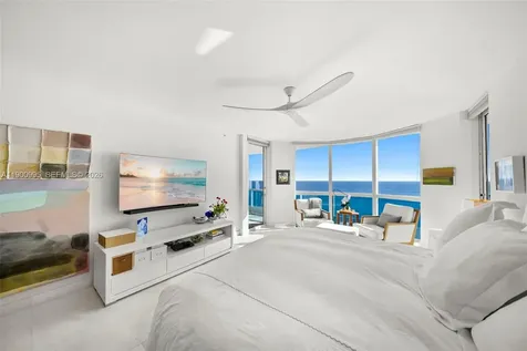 5025 Collins Avenue Miami Beach FL 33140