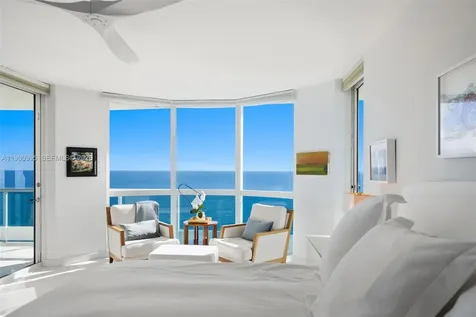5025 Collins Avenue Miami Beach FL 33140