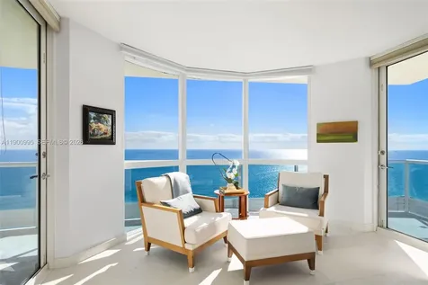 5025 Collins Avenue Miami Beach FL 33140