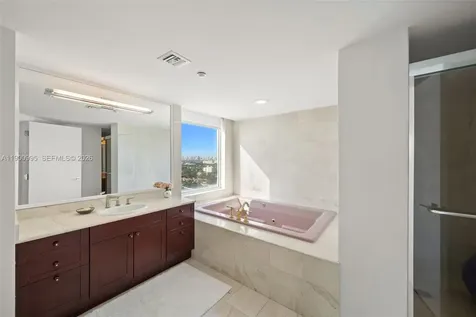 5025 Collins Avenue Miami Beach FL 33140