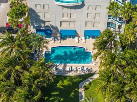 5025 Collins Avenue Miami Beach FL 33140