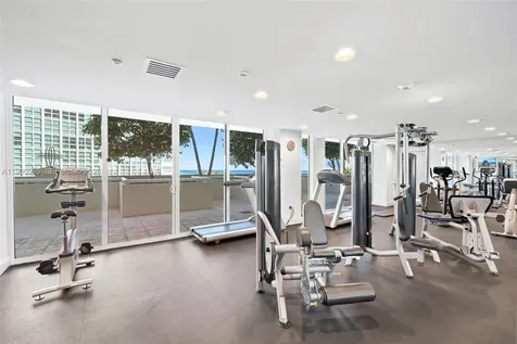 5025 Collins Avenue Miami Beach FL 33140