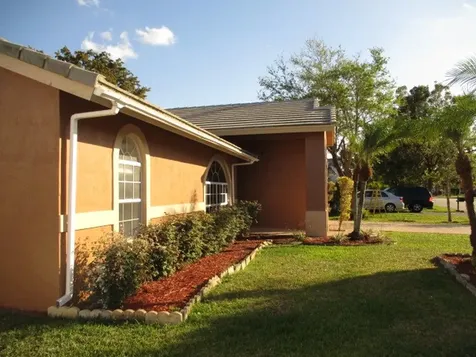 2220 SW 60th Terrace Miramar FL 33023