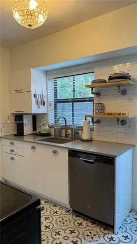 2 NE 44 Street Miami FL 33137