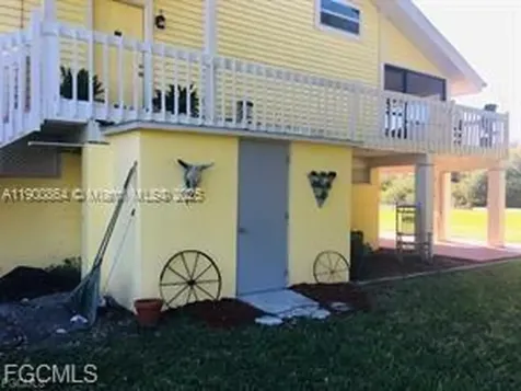 11751 Shawnee Fort Myers FL 33913