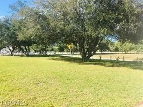 11751 Shawnee Fort Myers FL 33913