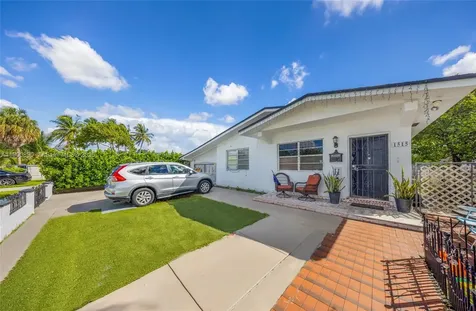 1515 NW 33rd Avenue Miami FL 33125