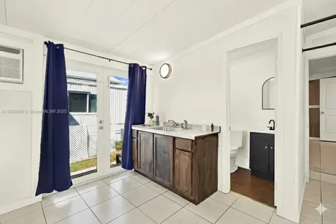 124 Valjean Lane Tavernier FL 33070