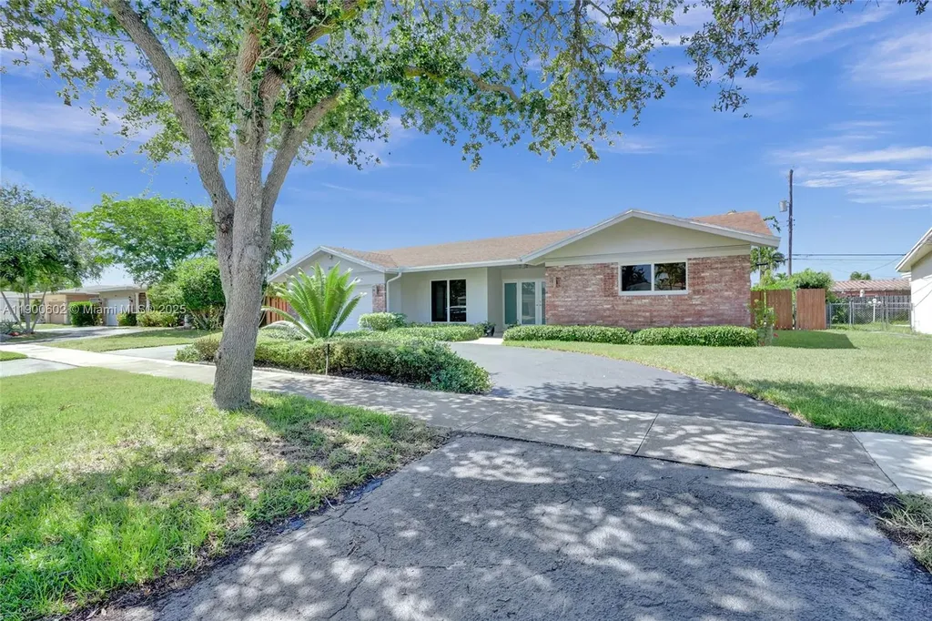 2031 NE 62nd Street Fort Lauderdale FL 33308