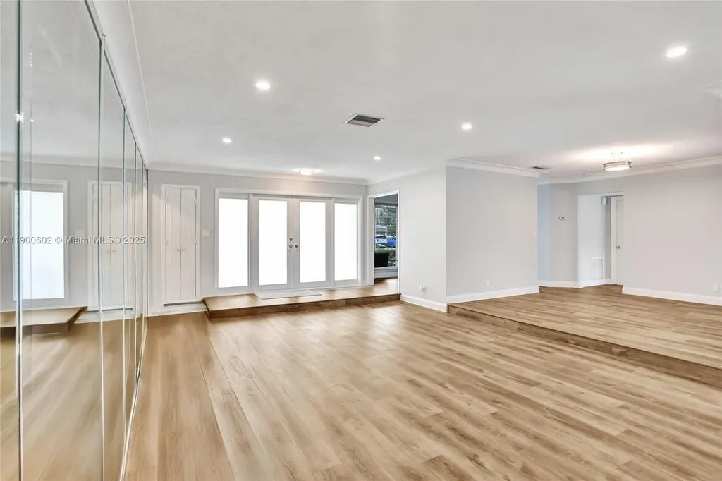 2031 NE 62nd Street Fort Lauderdale FL 33308