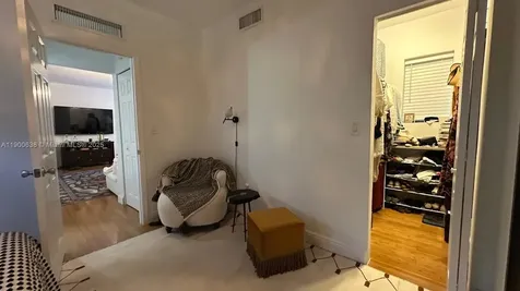 4812 Pine Tree Drive Miami Beach FL 33140