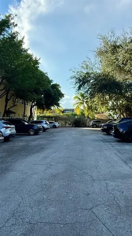 4812 Pine Tree Drive Miami Beach FL 33140