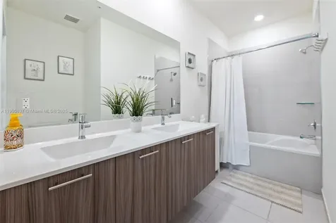 8363 NW 41st Street Doral FL 33166