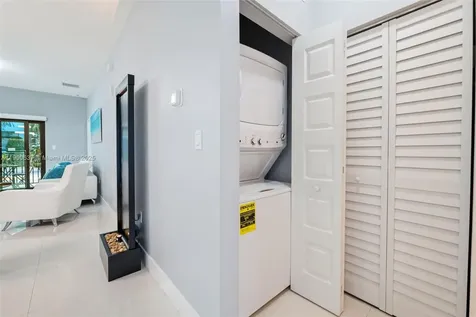 8363 NW 41st Street Doral FL 33166