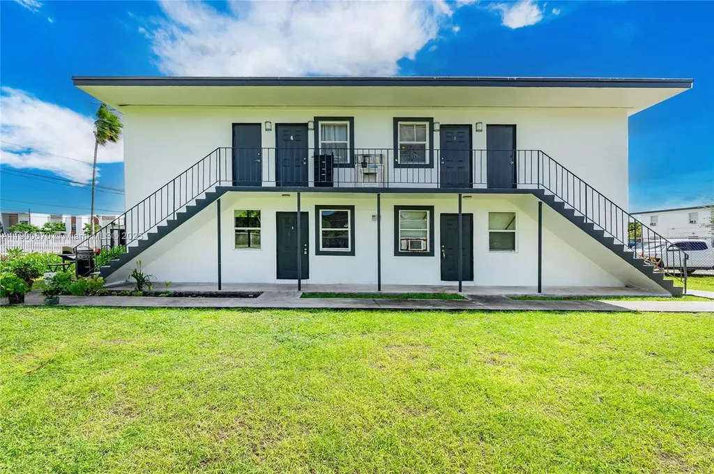 10015 SW 170th Terrace Miami FL 33157