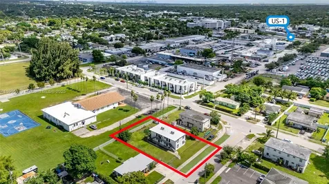 10015 SW 170th Terrace Miami FL 33157