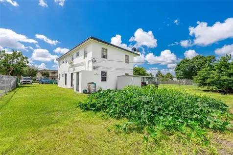10015 SW 170th Terrace Miami FL 33157