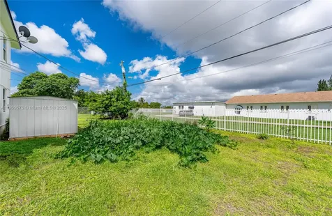 10015 SW 170th Terrace Miami FL 33157