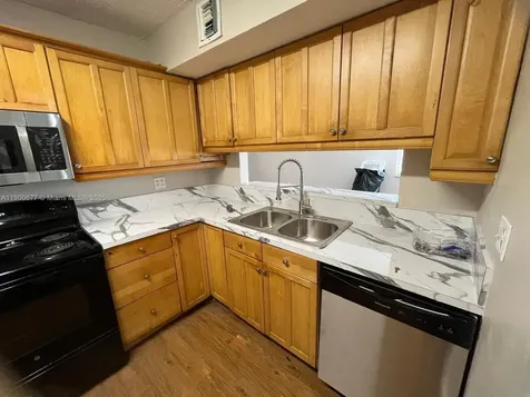 3400 Foxcroft Road Miramar FL 33025