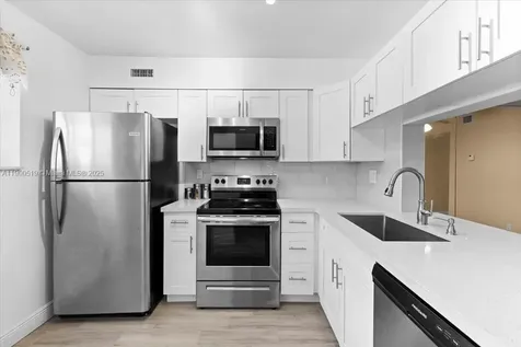 3047 N Oakland Forest Drive Oakland Park FL 33309