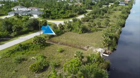 8584 Santa Cruz Drive Port Charlotte FL 33981
