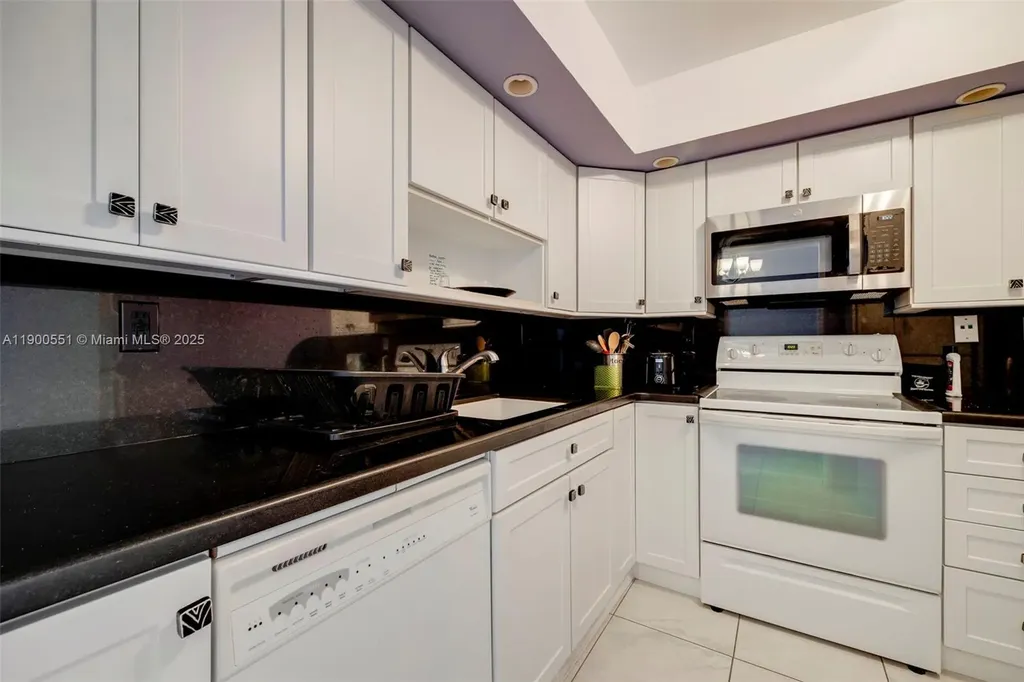 3725 S Ocean Drive Hollywood FL 33019