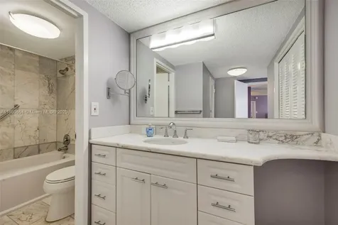 3725 S Ocean Drive Hollywood FL 33019