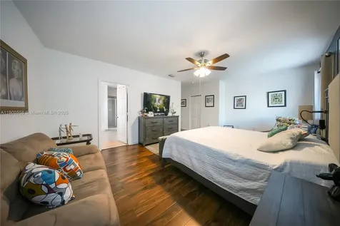 3076 SE 4th Court Homestead FL 33033